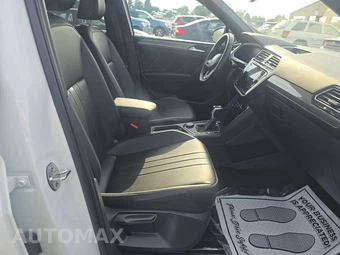 2022 Volkswagen Tiguan SE R-Line Black - miniatura 8