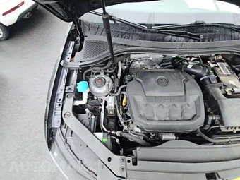 2022 Volkswagen Tiguan SE R-Line Black - miniatura 22