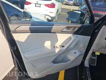 2022 Volkswagen Tiguan SE R-Line Black - miniatura 9