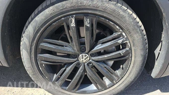 2022 Volkswagen Tiguan SE R-Line Black - miniatura 24