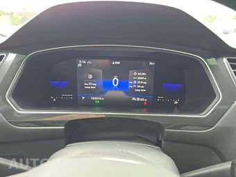 2022 Volkswagen Tiguan SE R-Line Black - miniatura 6