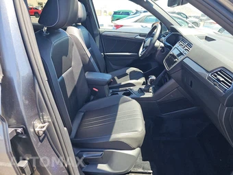 2022 Volkswagen Tiguan SE R-Line Black - miniatura 8