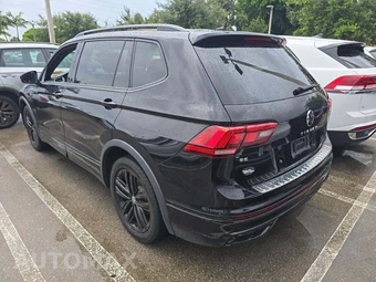 2022 Volkswagen Tiguan SE R-Line Black - miniatura 2