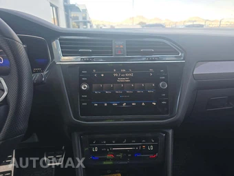 2022 Volkswagen Tiguan SE R-Line Black - miniatura 8
