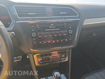 2022 Volkswagen Tiguan SE RLN BLK - miniatura 11