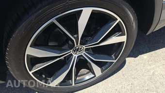 2022 Volkswagen Tiguan SEL R-Line - miniatura 24