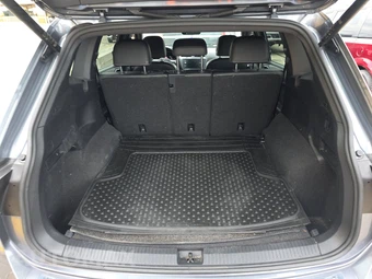 2022 Volkswagen Tiguan SEL R-Line – miniatura 16