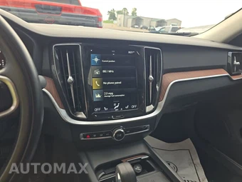 2022 Volvo S60 B5 Inscription - miniatura 11