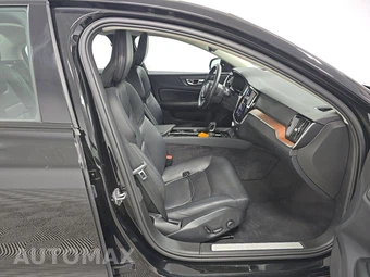 2022 Volvo S60 B5 Inscription - miniatura 8