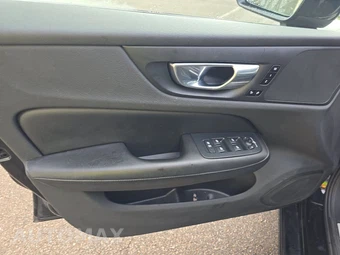 2022 Volvo S60 B5 Inscription - miniatura 9