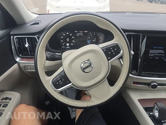 2022 Volvo S60 B5 Inscription - miniatura 10