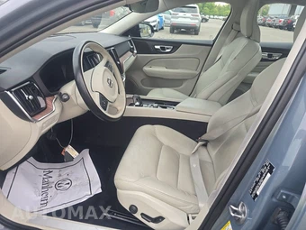 2022 Volvo S60 B5 Inscription - miniatura 7