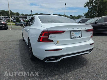 2022 Volvo S60 B5 Inscription – miniatura 2