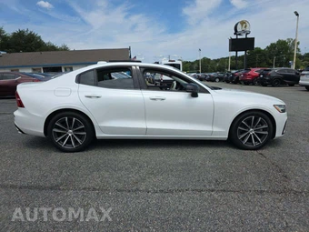 2022 Volvo S60 B5 Inscription – miniatura 4