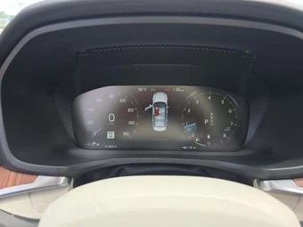 2022 Volvo S60 B5 Inscription – miniatura 9