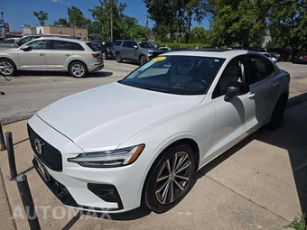 2022 Volvo S60 B5 Inscription