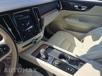 2022 Volvo S60 B5 Inscription – miniatura 10