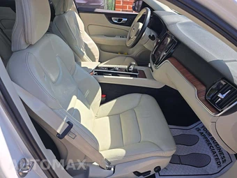 2022 Volvo S60 B5 Inscription – miniatura 18