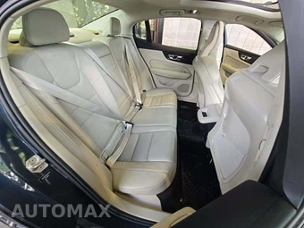 2022 Volvo S60 B5 Momentum - miniatura 16