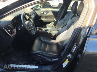 2022 Volvo S60 B5 Momentum – miniatura 6