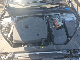 2022 Volvo S60 Recharge Plug-In Hybrid T8 Inscription - miniatura 15
