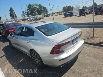 2022 Volvo S60 Recharge Plug-In Hybrid T8 Inscription - miniatura 6