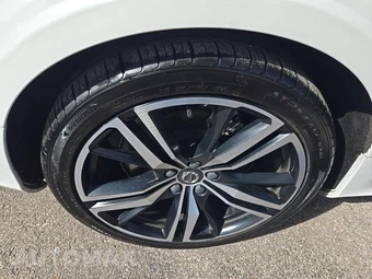 2022 Volvo S60 Recharge Plug-In Hybrid T8 R-Design Expression - miniatura 10