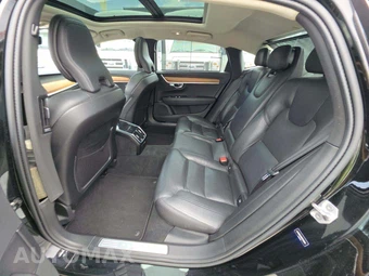 2022 Volvo S90 B6 Momentum - miniatura 13