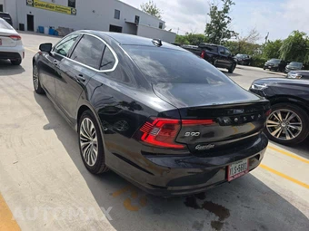 2022 Volvo S90 B6 Momentum – miniatura 2