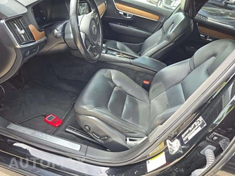 2022 Volvo S90 B6 Momentum – miniatura 6