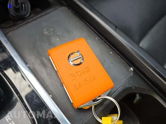 2022 Volvo S90 B6 Momentum – miniatura 8