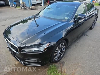2022 Volvo S90 B6 Momentum