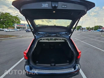 2022 Volvo V60 Cross Country T5 - miniatura 15