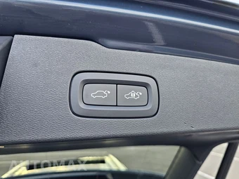 2022 Volvo V60 Cross Country T5 - miniatura 17