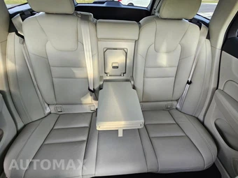 2022 Volvo V60 Cross Country T5 - miniatura 26
