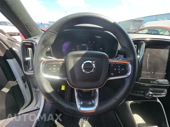 2022 Volvo XC40 Recharge Pure Electric P8 Plus - miniatura 10