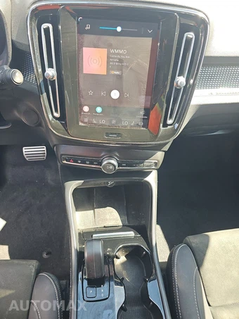 2022 Volvo XC40 Recharge Pure Electric P8 Plus - miniatura 11