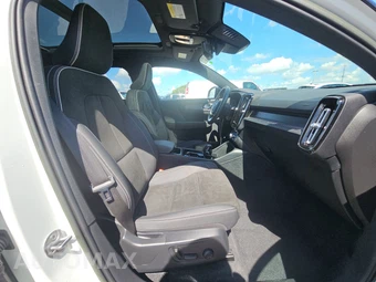 2022 Volvo XC40 Recharge Pure Electric P8 Plus - miniatura 8