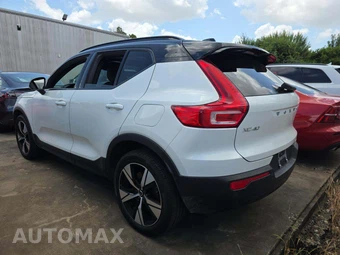 2022 Volvo XC40 Recharge Pure Electric P8 Plus - miniatura 2
