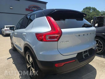 2022 Volvo XC40 Recharge Pure Electric P8 Ultimate - miniatura 2