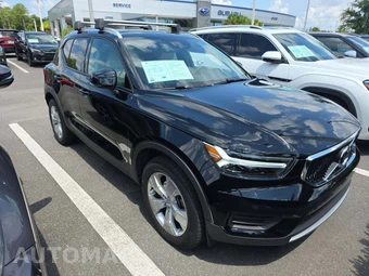 2022 Volvo XC40 T4 Momentum - miniatura 4