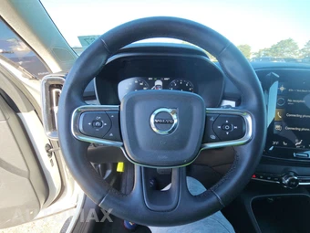 2022 Volvo XC40 T4 Momentum - miniatura 10