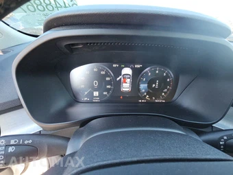 2022 Volvo XC40 T4 Momentum - miniatura 12