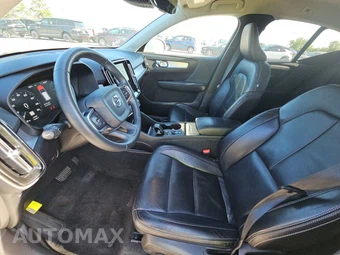 2022 Volvo XC40 T4 Momentum - miniatura 7