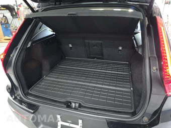 2022 Volvo XC40 T5 Momentum - miniatura 14