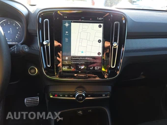 2022 Volvo XC40 T5 R-Design - miniatura 11