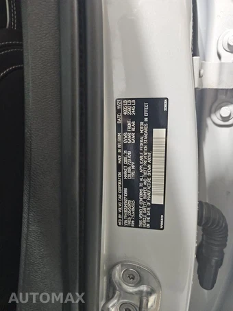 2022 Volvo XC40 T5 R-Design – miniatura 14