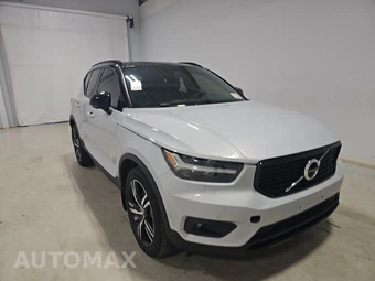 2022 Volvo XC40 T5 R-Design – miniatura 3
