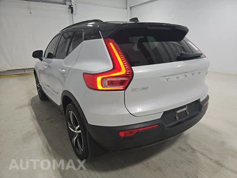 2022 Volvo XC40 T5 R-Design – miniatura 6