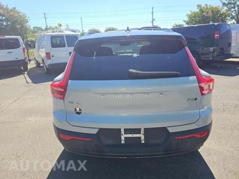 2022 Volvo XC40 T5 R-Design - miniatura 3